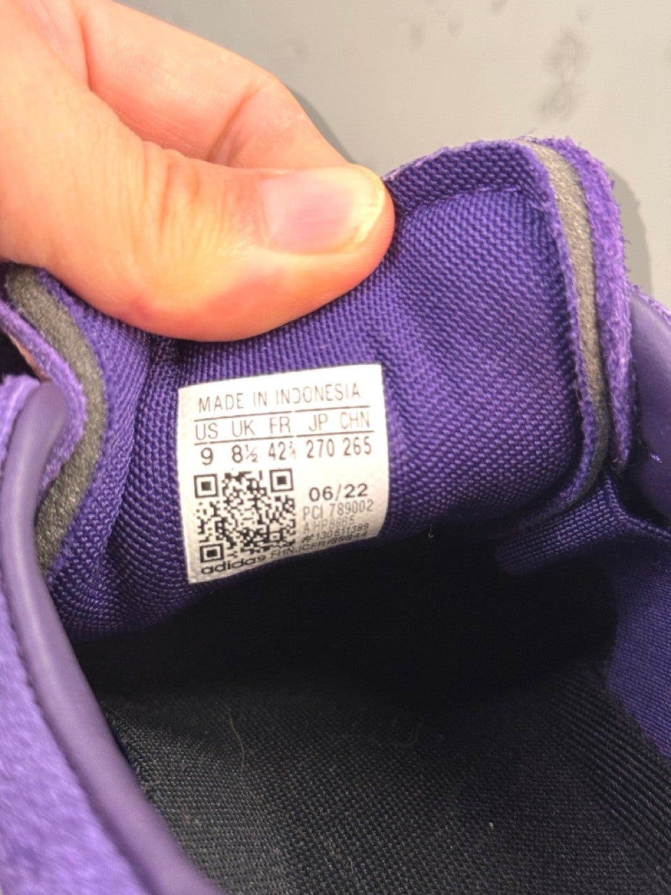 Adidas Superstar ADV size label