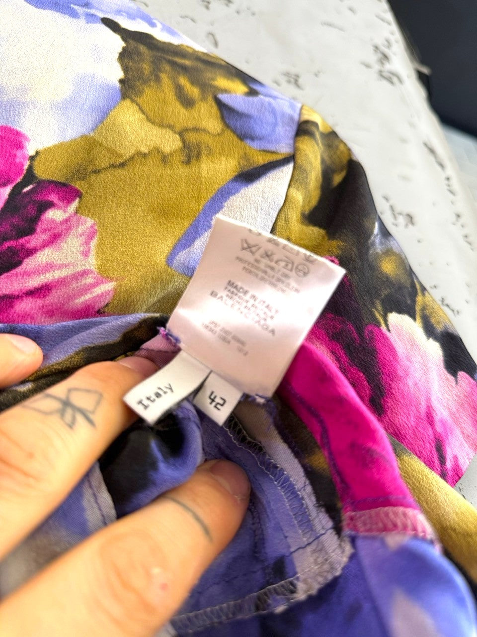 BERLIN VINTAGE CORNER Balenciaga floral blouse label showing Italian craftsmanship and size 42