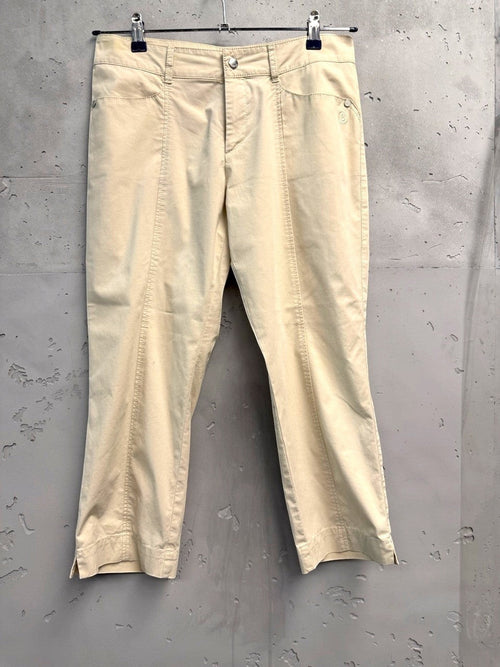 BERLIN VINTAGE CORNER beige cotton blend cropped trousers with five-pocket design and split hem.