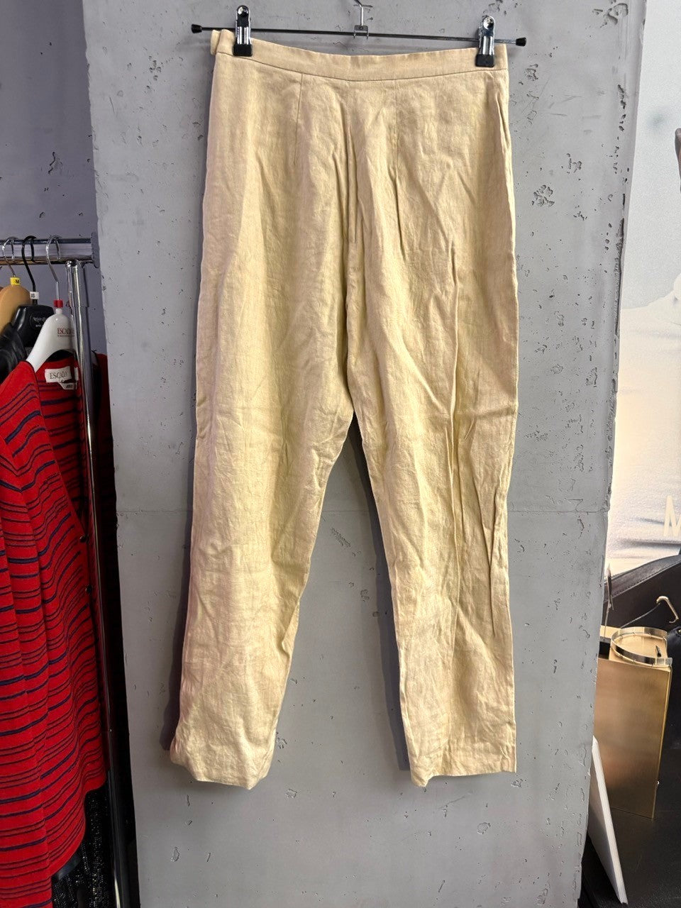 BERLIN VINTAGE CORNER beige linen blend straight-leg trousers with high waist and side slit hem.