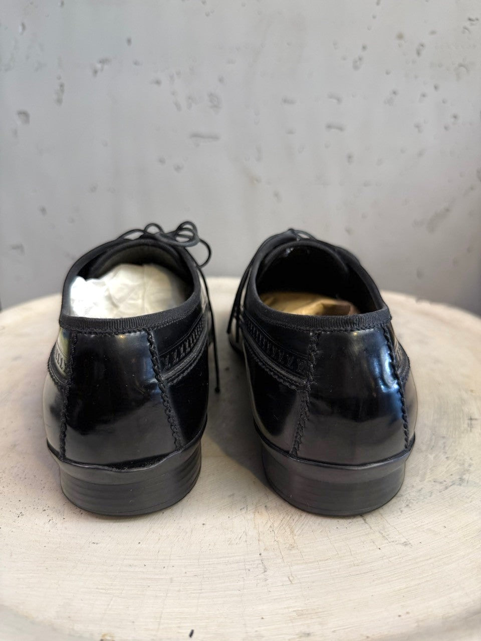 BERLIN VINTAGE CORNER black polished leather lace-up dress shoes with stitched detailing.