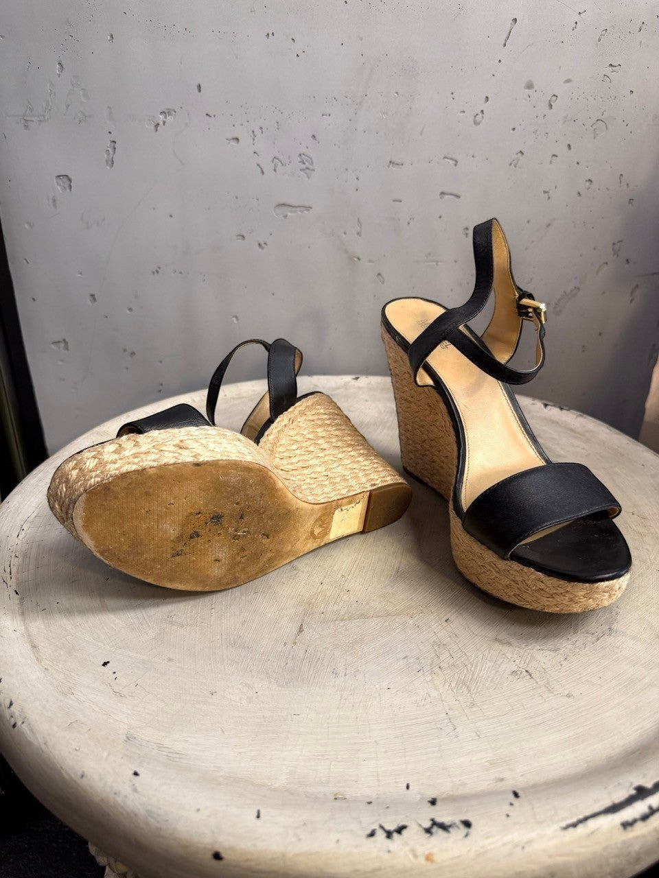 BERLIN VINTAGE CORNER black leather espadrille wedge sandals with ankle strap and jute-wrapped heel.