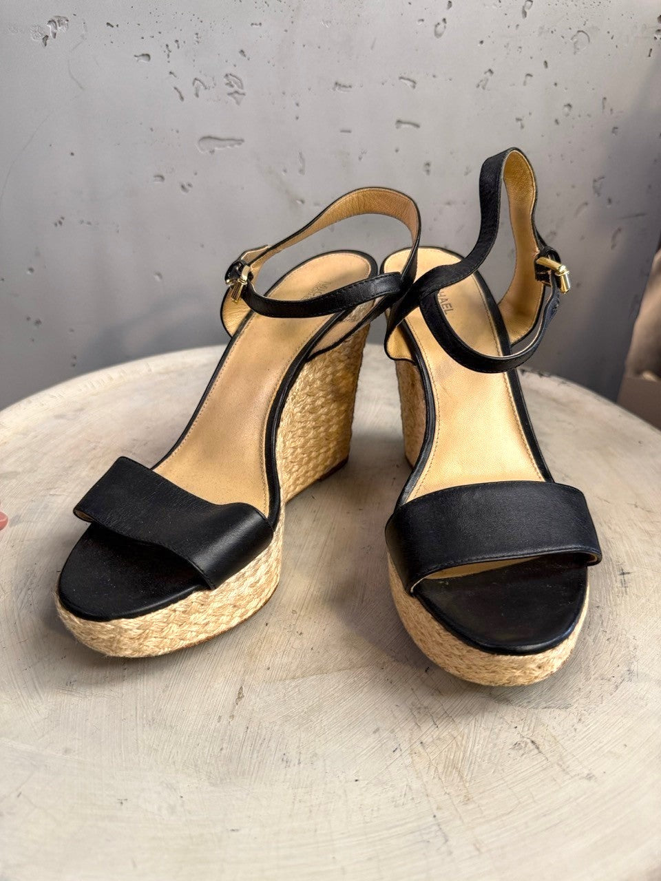 BERLIN VINTAGE CORNER black leather espadrille wedge sandals with ankle strap and jute-wrapped heel.