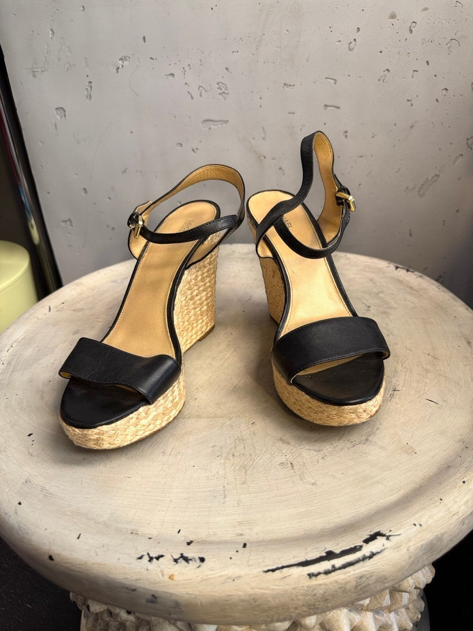BERLIN VINTAGE CORNER black leather espadrille wedge sandals with ankle strap and jute-wrapped heel.