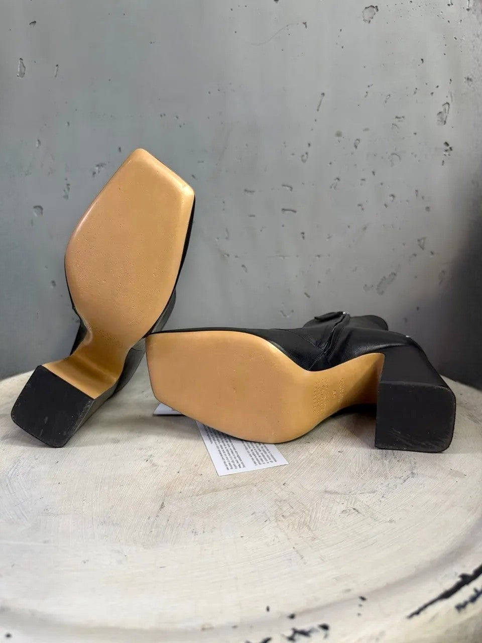 BERLIN VINTAGE CORNER black leather square toe heeled boots with tan sole detail