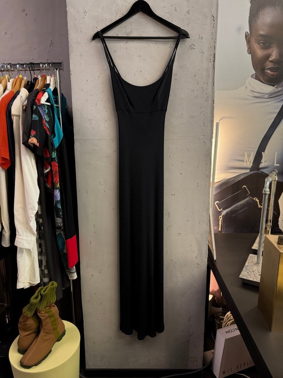 BERLIN VINTAGE CORNER Ritmo di PERLA black sleeveless maxi dress with spaghetti straps in fluid viscose-rayon blend