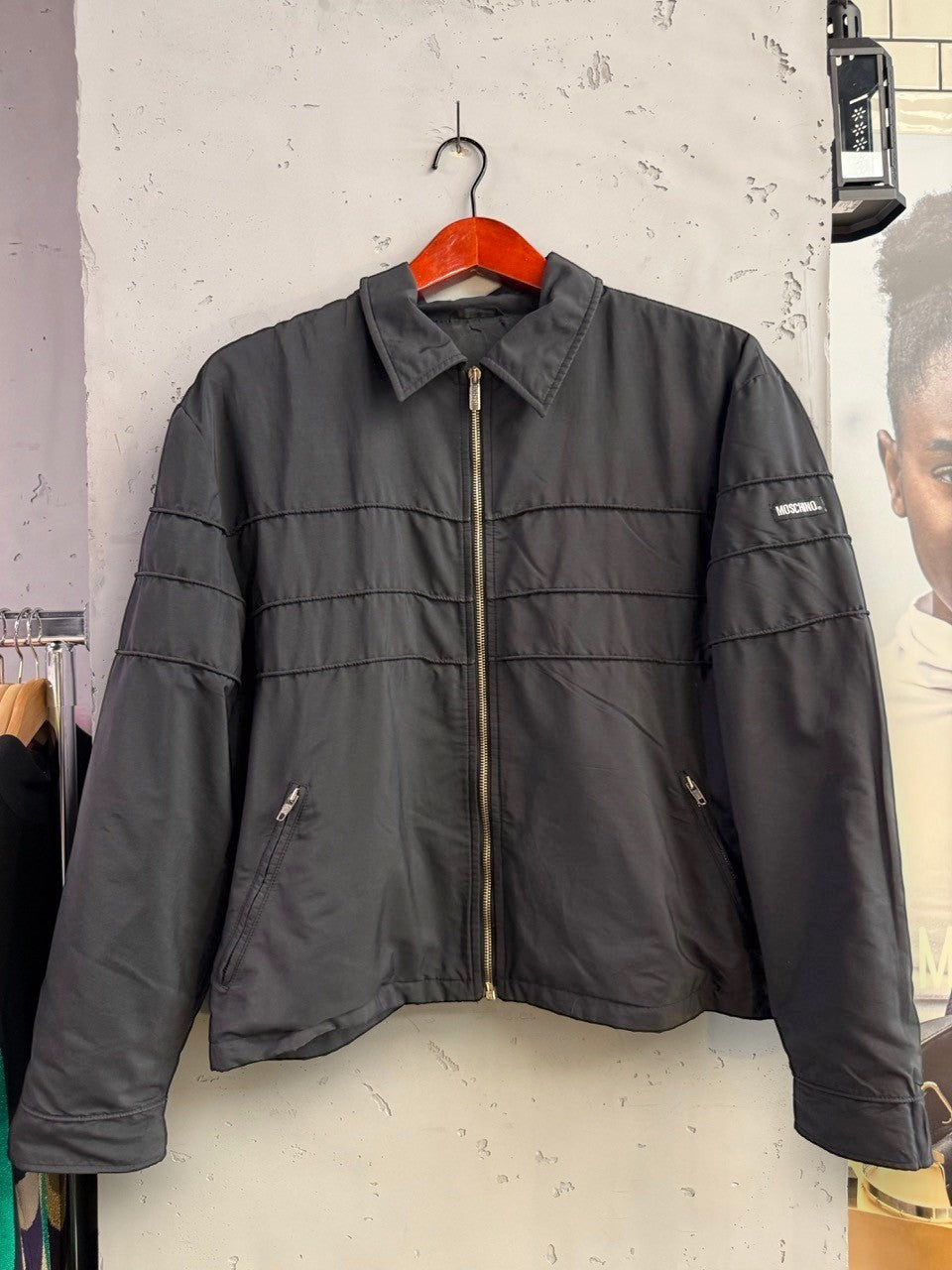 BERLIN VINTAGE CORNER black quilted detail zip up jacket with collar and zippered pockets.