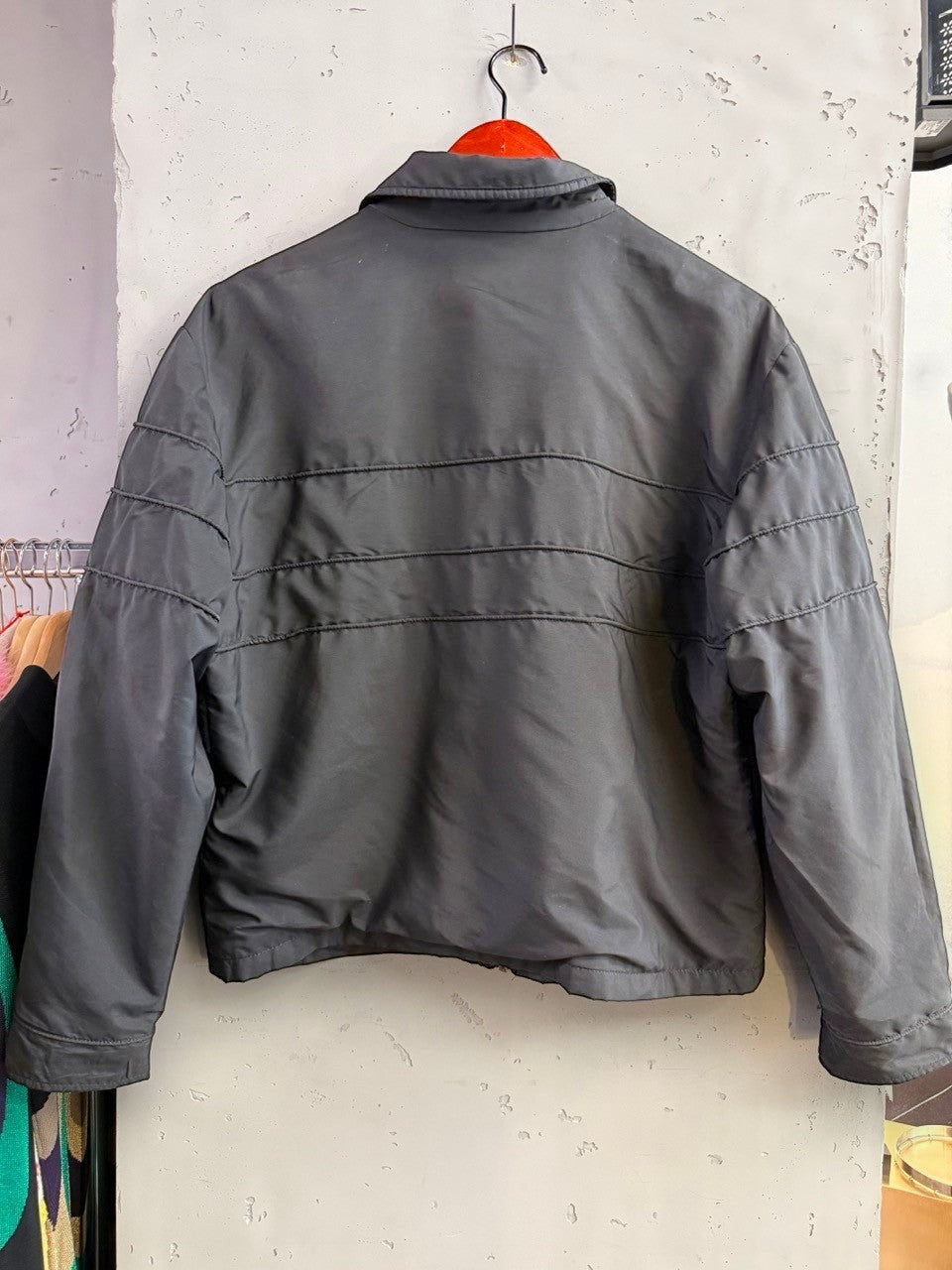 BERLIN VINTAGE CORNER black quilted detail zip up jacket with collar and zippered pockets