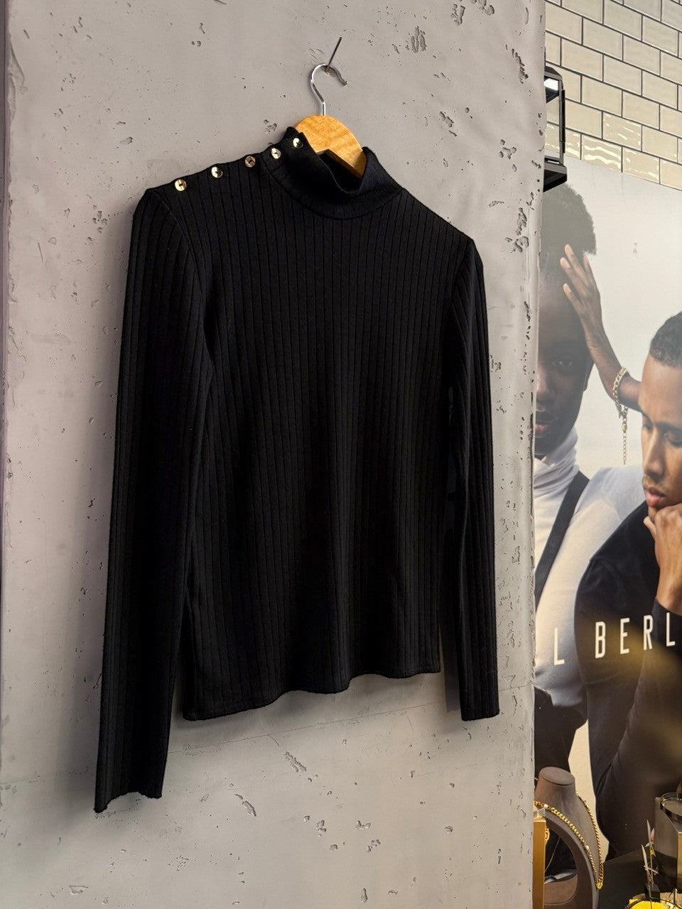 BERLIN VINTAGE CORNER black ribbed mock neck long sleeve top with gold-tone shoulder buttons