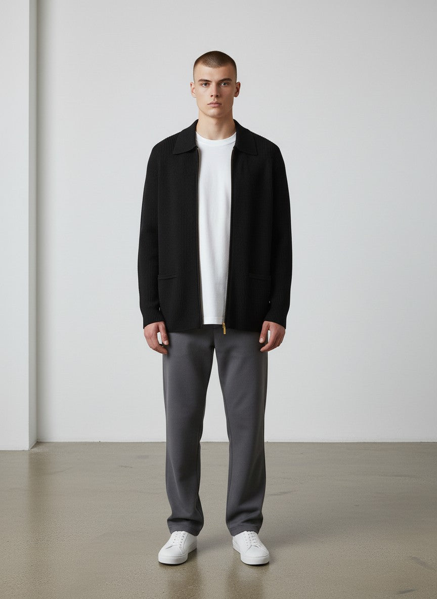 BERLIN VINTAGE CORNER black ribbed knit zip-front cardigan with collar and pockets.