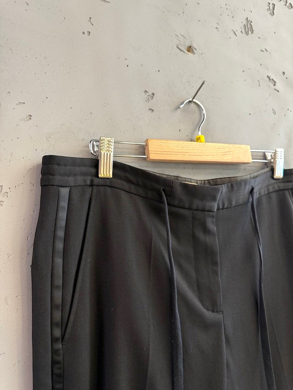 BERLIN VINTAGE CORNER black tailored dress pants with satin side stripe detail and classic fit.
