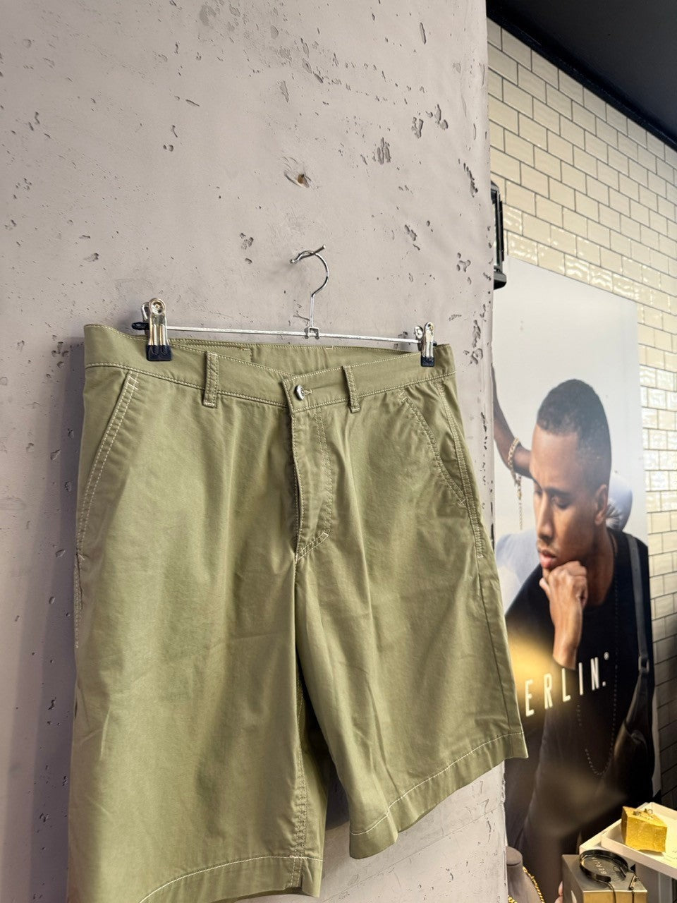 BERLIN VINTAGE CORNER sage green Bogner cotton shorts with contrast stitching and button closure.