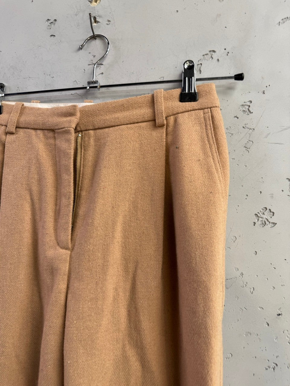 BERLIN VINTAGE CORNER camel wool blend high waisted pleated wide-leg trousers with zip fly.