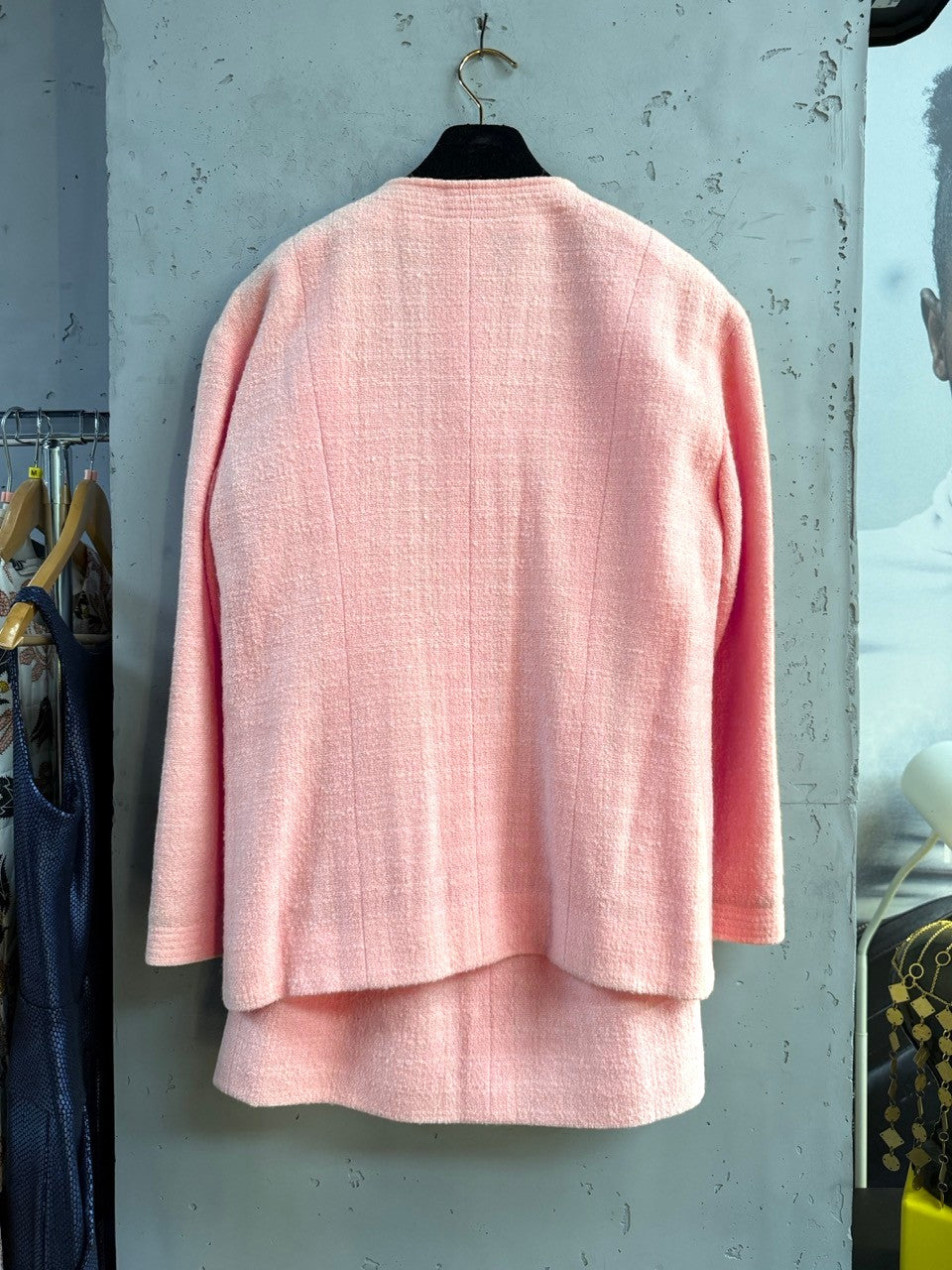 BERLIN VINTAGE CORNER Chanel collarless bouclé jacket with four patch flap pockets.