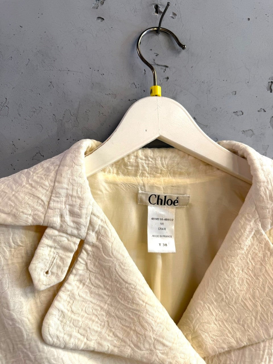 BERLIN VINTAGE CORNER cream Chloé blazer with tonal floral jacquard texture and wide collar detail