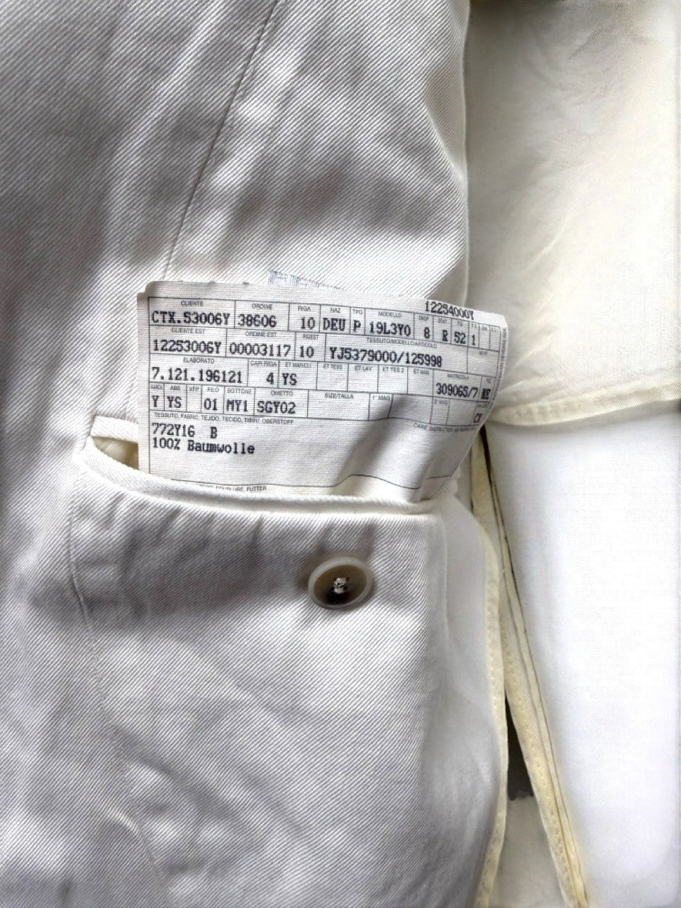 BERLIN VINTAGE CORNER cream cotton blend blazer with gold-tone buttons and notched lapel.