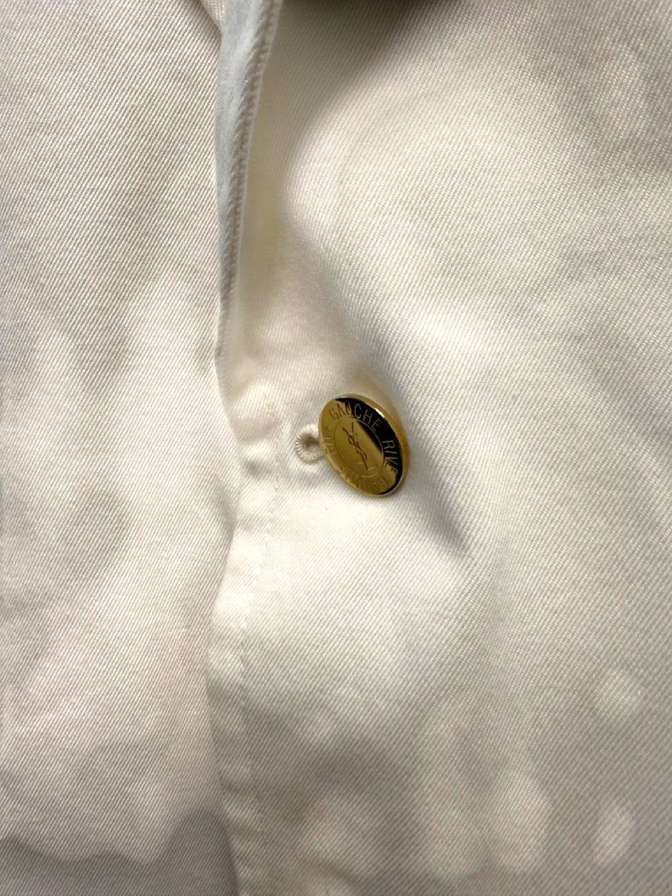 BERLIN VINTAGE CORNER cream cotton blend blazer with gold-tone button and notched lapel detail.