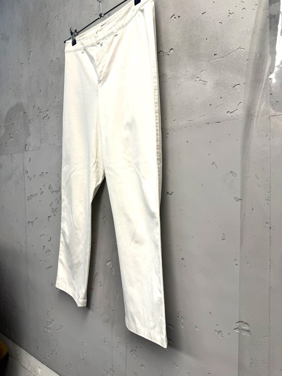 BERLIN VINTAGE CORNER Gabriele Strehle cream cotton twill trousers with straight leg and five-pocket design.