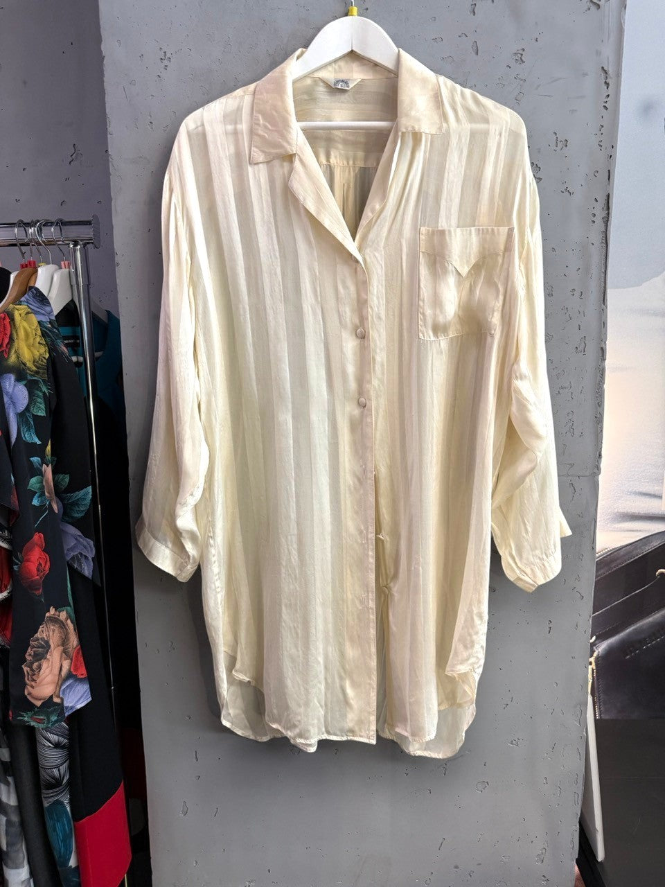 BERLIN VINTAGE CORNER cream oversized button-down shirt with tonal stripes and a single chest pocket.