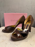 BERLIN VINTAGE CORNER brown suede and patent peep-toe high heel pumps with gold lining and original ESCADA box.