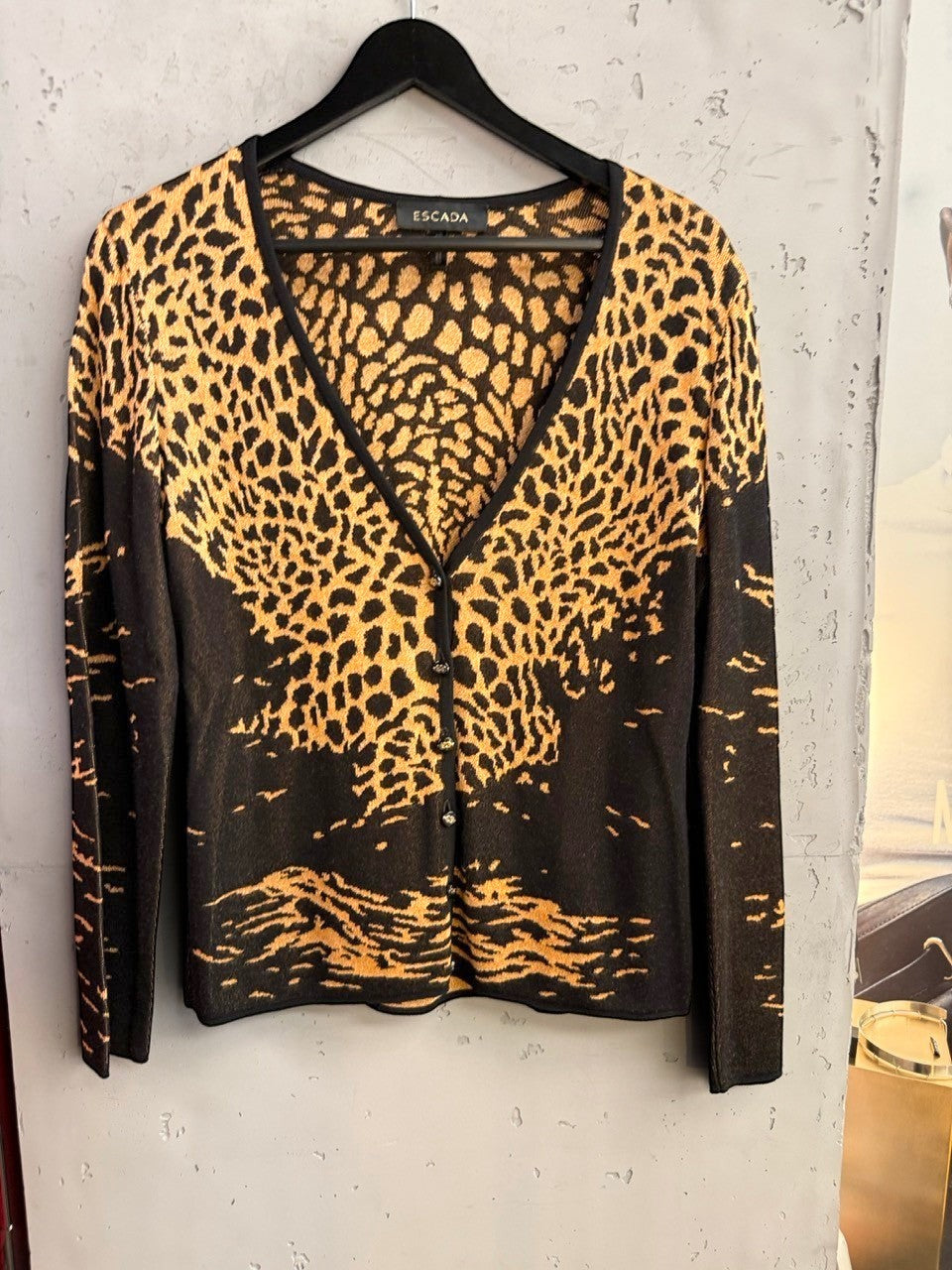 BERLIN VINTAGE CORNER Escada knit cardigan in black and gold with leopard print and abstract pattern, V-neck button-up.