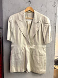 BERLIN VINTAGE CORNER Escada Margaretha Ley light grey-beige silk linen short sleeve blazer with wide lapels.