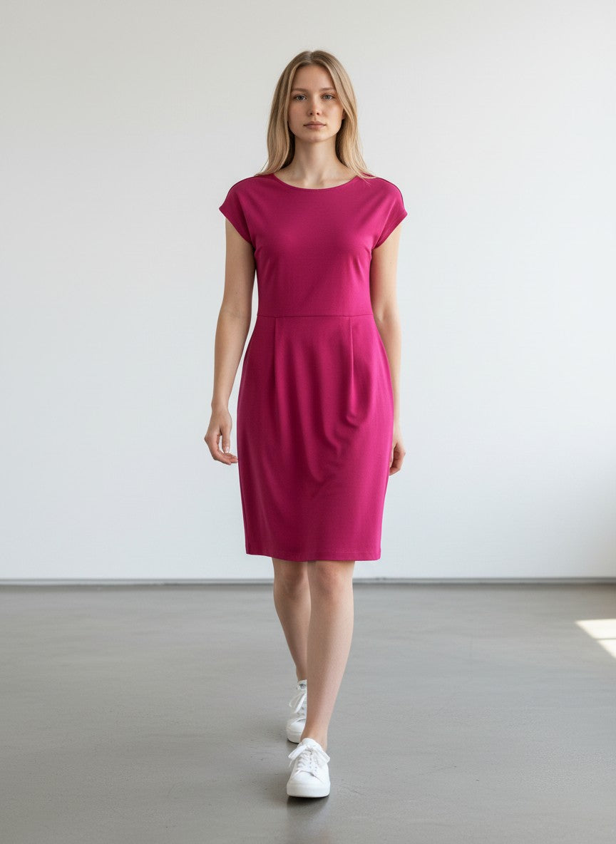 BERLIN VINTAGE CORNER vibrant fuchsia knit short sleeve dress with pockets
