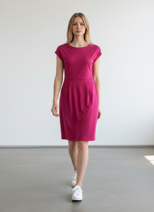 BERLIN VINTAGE CORNER vibrant fuchsia knit short sleeve dress with pockets