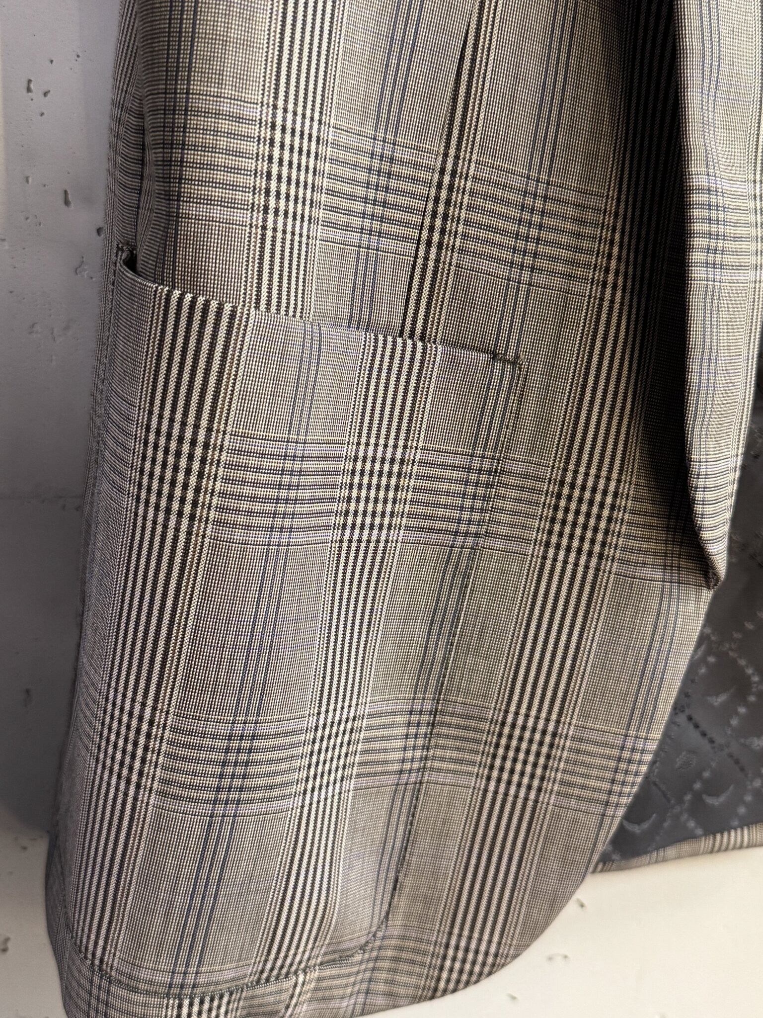 BERLIN VINTAGE CORNER Zadig & Voltaire grey glen plaid blazer featuring a structured fabric and front pocket detail.