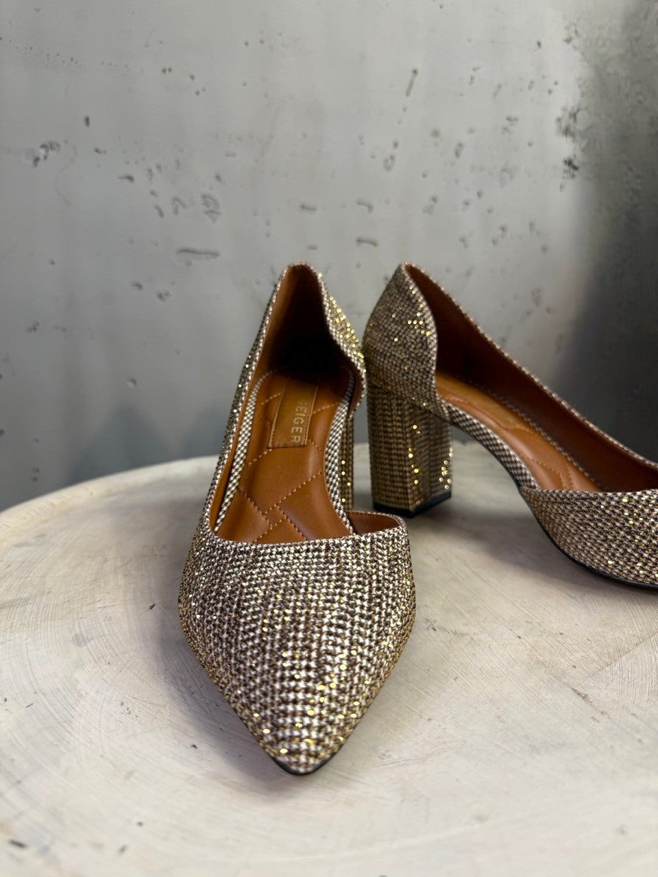 BERLIN VINTAGE CORNER embellished pointed toe block heels in gold and silver glitter fabric with a brown quilted insole.
