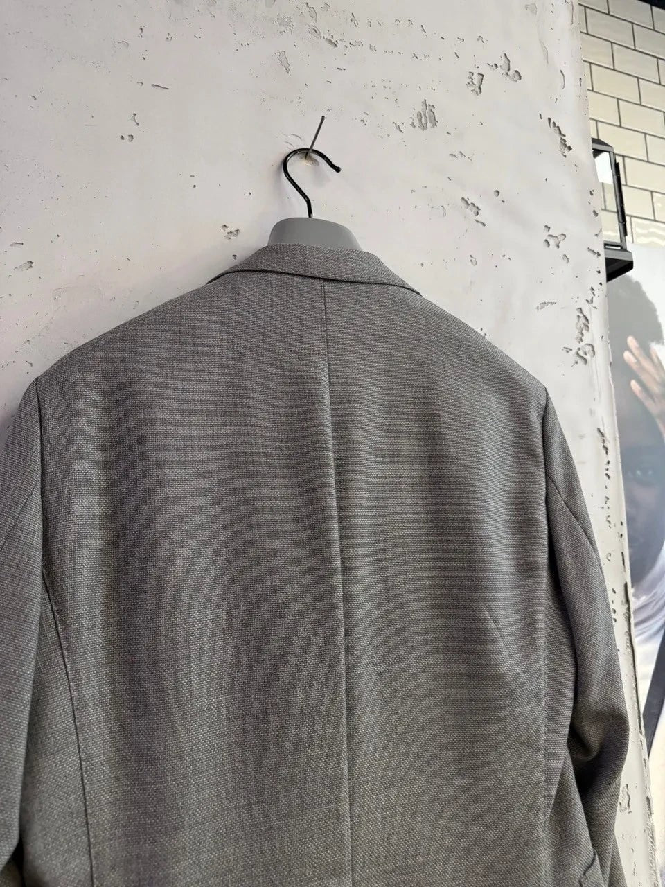 BERLIN VINTAGE CORNER grey wool blend suit jacket with a textured finish, Italian tailoring.