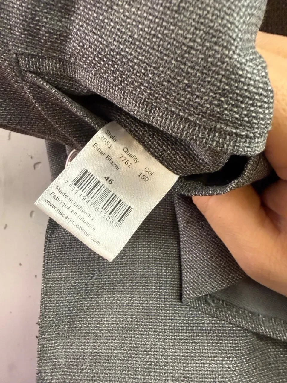 BERLIN VINTAGE CORNER grey wool blend suit jacket with a textured weave and tailored fit.