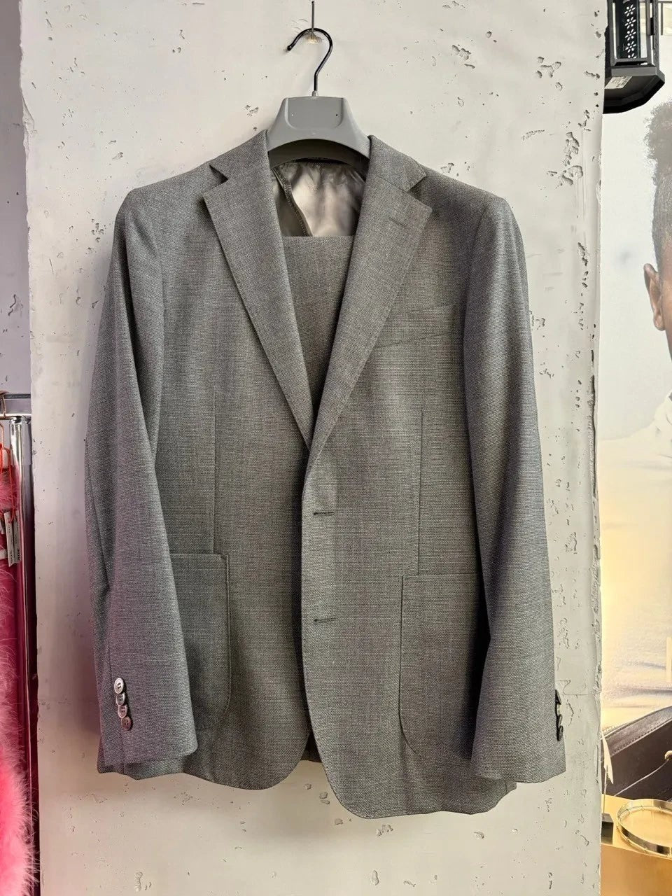 BERLIN VINTAGE CORNER grey wool blend suit jacket with a textured finish and notched lapels.