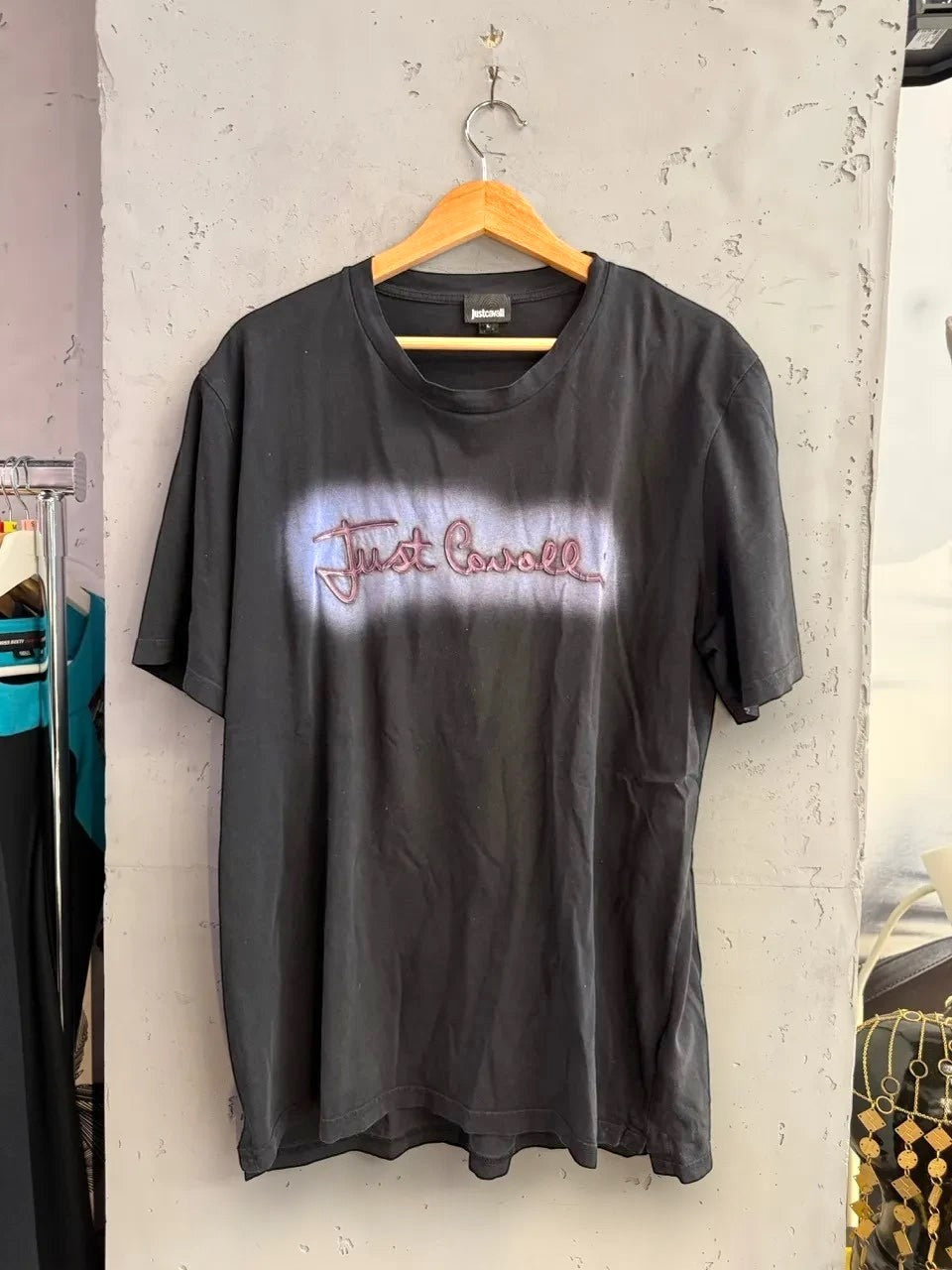 BERLIN VINTAGE CORNER black Just Cavalli cotton crewneck t-shirt with spray-paint effect logo graphic