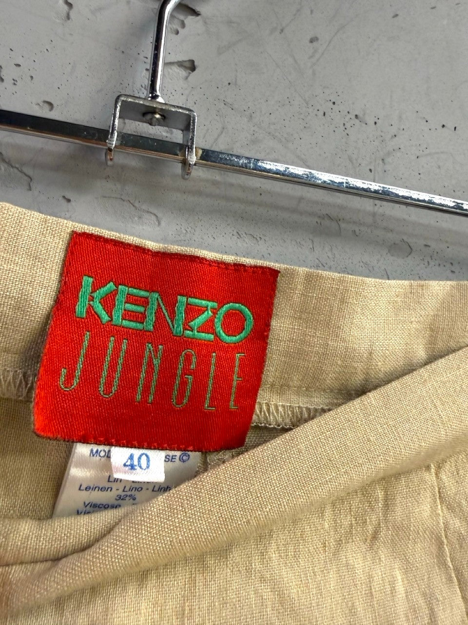 BERLIN VINTAGE CORNER KENZO JUNGLE beige linen blend straight-leg trousers with high waist and side slit hem.