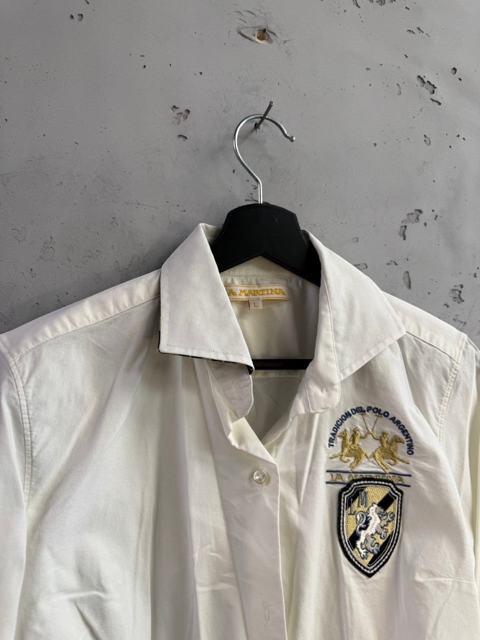 BERLIN VINTAGE CORNER white La Martina cotton button-down shirt with embroidered polo crest and heritage insignia.