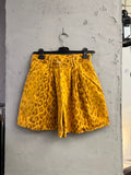BERLIN VINTAGE CORNER mustard yellow leopard print pleated high-waisted shorts