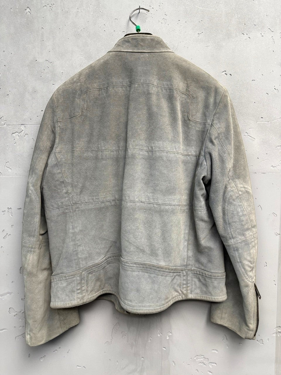 BERLIN VINTAGE CORNER light grey suede moto jacket with zip pockets and stand-up collar