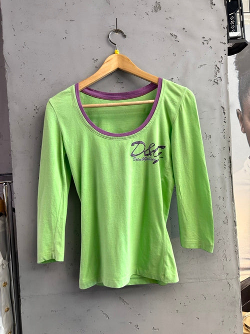 BERLIN VINTAGE CORNER lime green cotton blend long sleeve t-shirt with purple neckline and D&G logo.