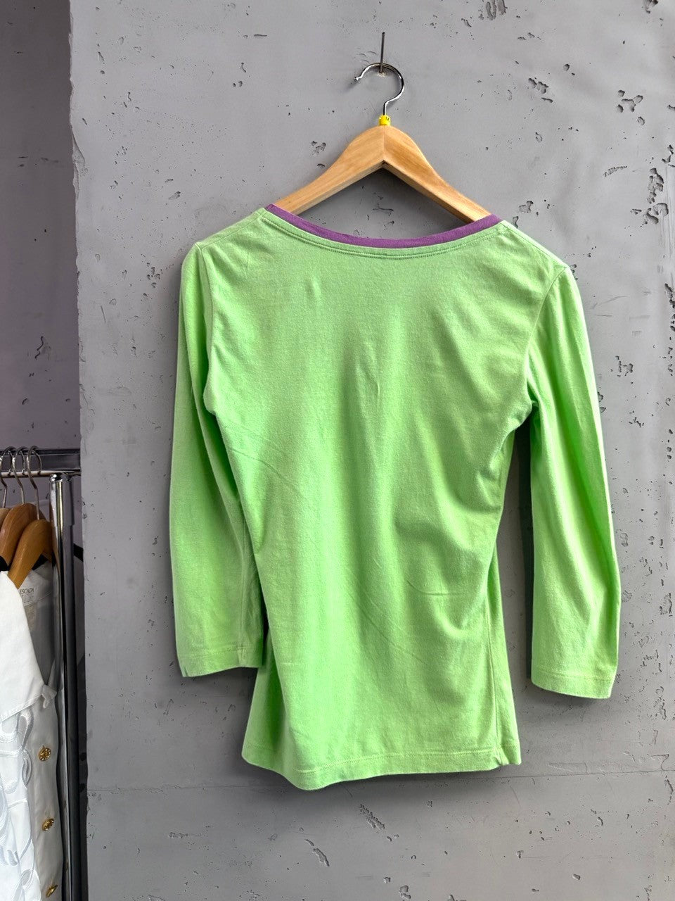 BERLIN VINTAGE CORNER lime green long sleeve cotton blend t-shirt with purple neckline and chest logo