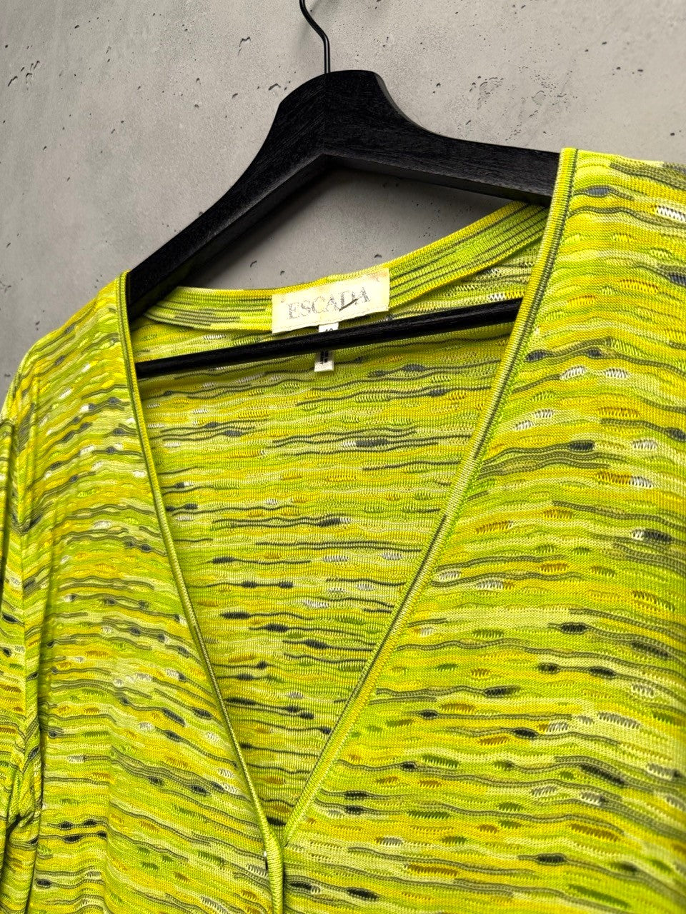 BERLIN VINTAGE CORNER lime green abstract marled knit V-neck button-front cardigan