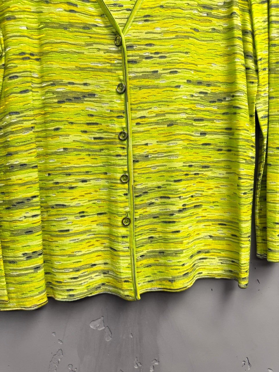 BERLIN VINTAGE CORNER lime green abstract marled knit V-neck button-front cardigan
