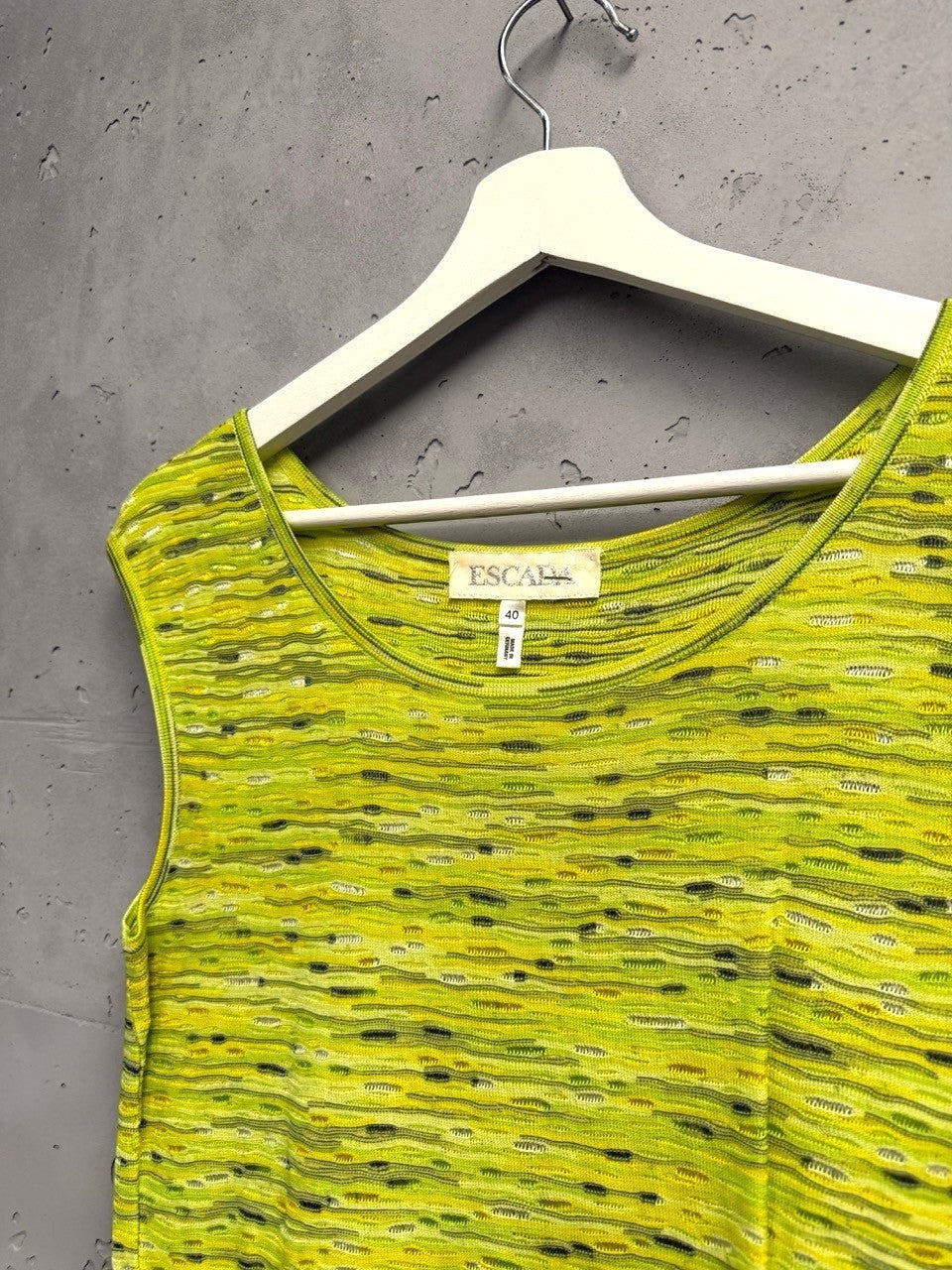 BERLIN VINTAGE CORNER lime green sleeveless knit top with textured stripes and scoop neckline.