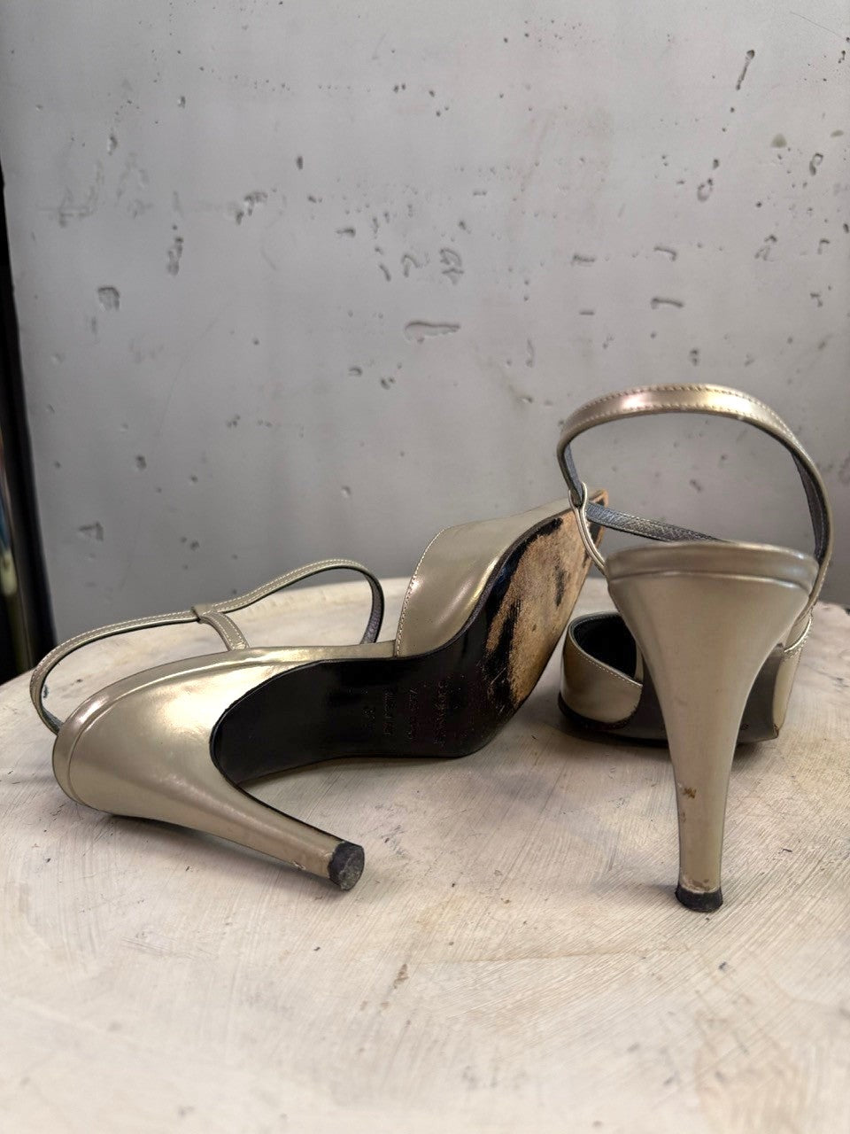 BERLIN VINTAGE CORNER metallic taupe leather slingback pointed toe heels with ankle straps.