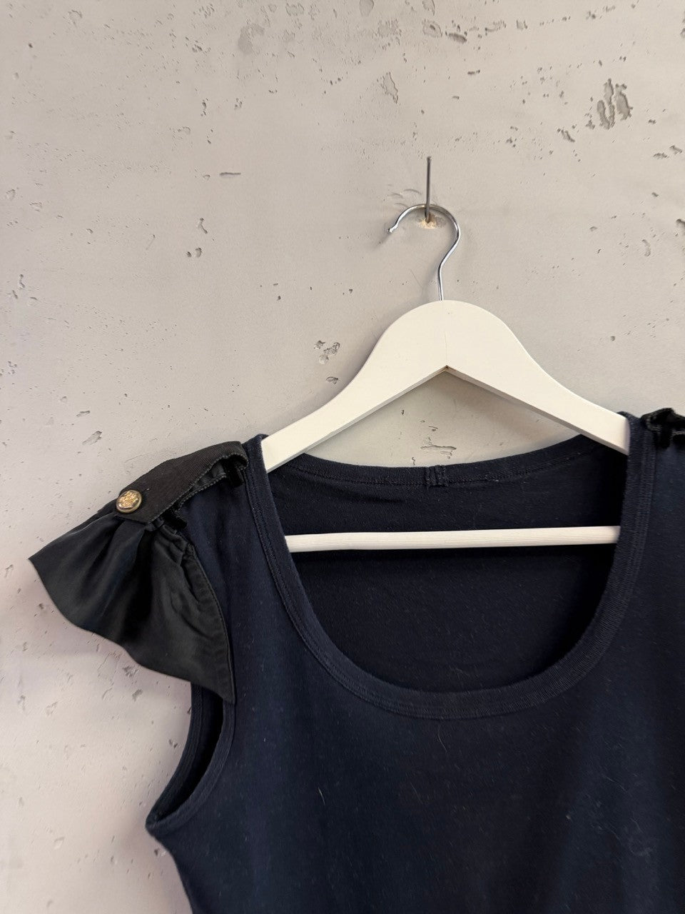 BERLIN VINTAGE CORNER navy blue cotton blend tank top with embellished cap sleeves and gold buttons.