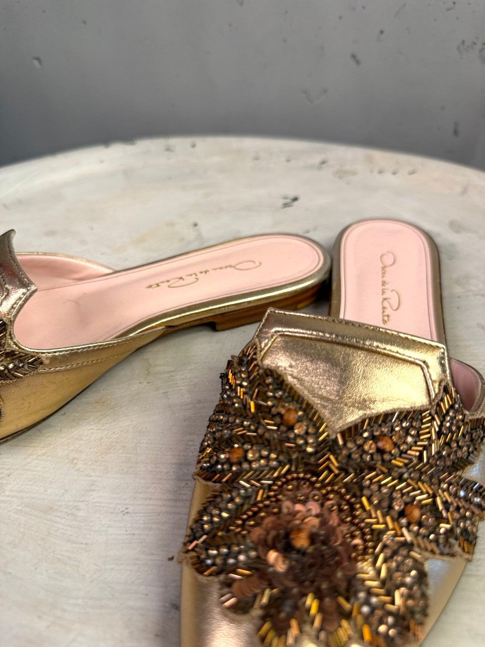 BERLIN VINTAGE CORNER Oscar de la Renta metallic gold leather flat mules with intricate floral bead and sequin vamp