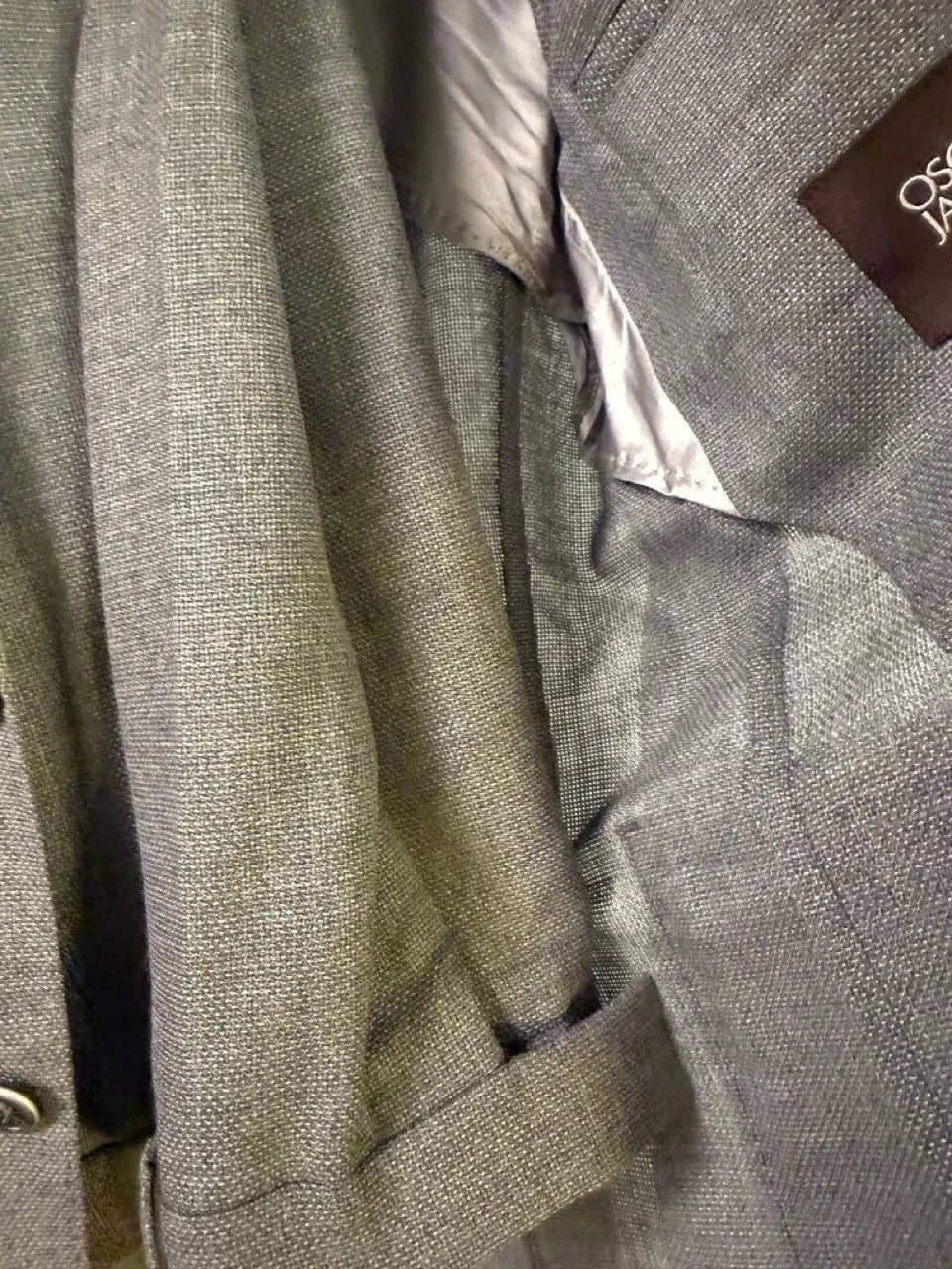 BERLIN VINTAGE CORNER Oscar Jacobson grey wool blend suit jacket with textured fabric and smooth lining.