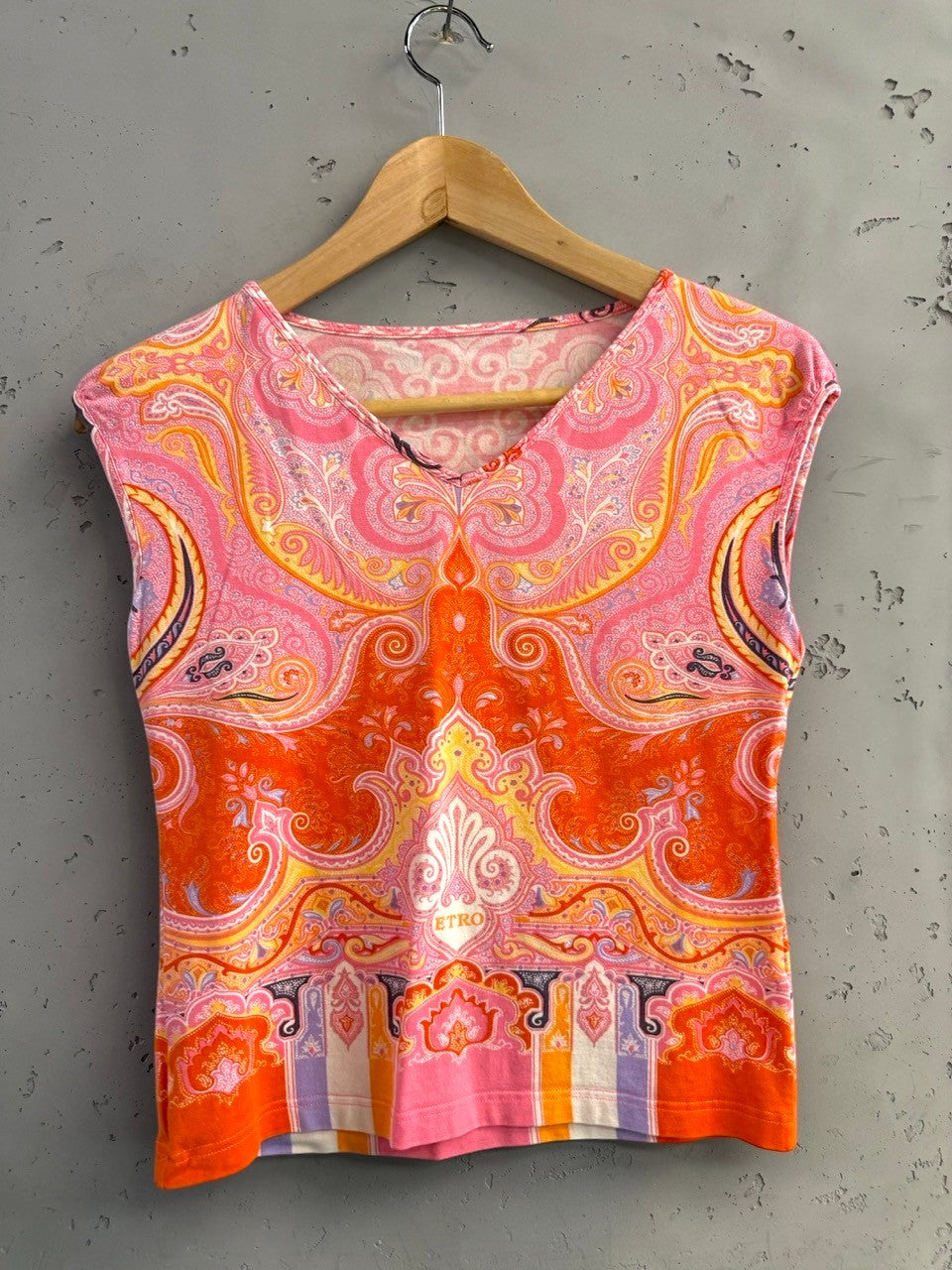 BERLIN VINTAGE CORNER Etro paisley print cap sleeve top in orange, pink, yellow, and lavender. V-neck, short sleeves.
