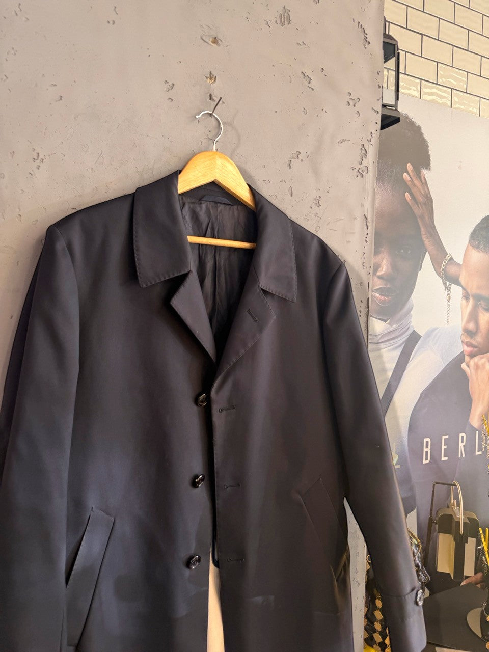 Patrick Hellmann navy cotton coat, front detail