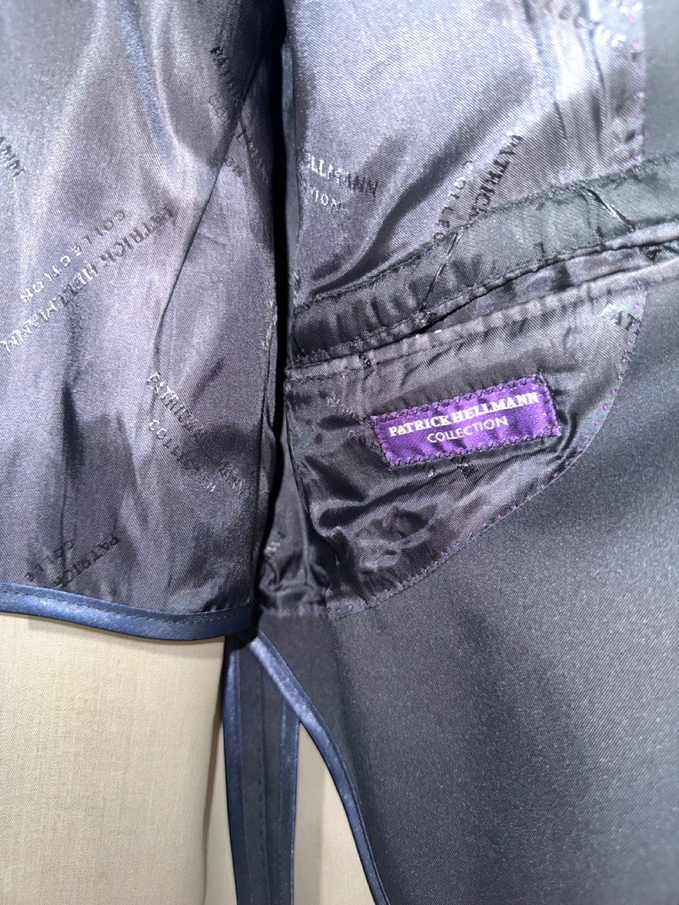 Patrick Hellmann Collection label and logo lining
